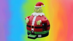 33edb951 8e1e 41b6 9310 203cdab21b04 1749741569 Giant Grinch Bounce House